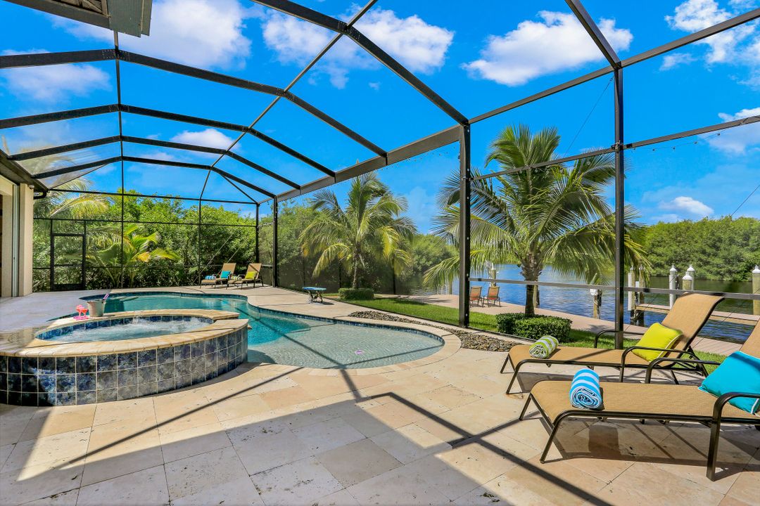 3920 Surfside Blvd, Cape Coral, FL 33914