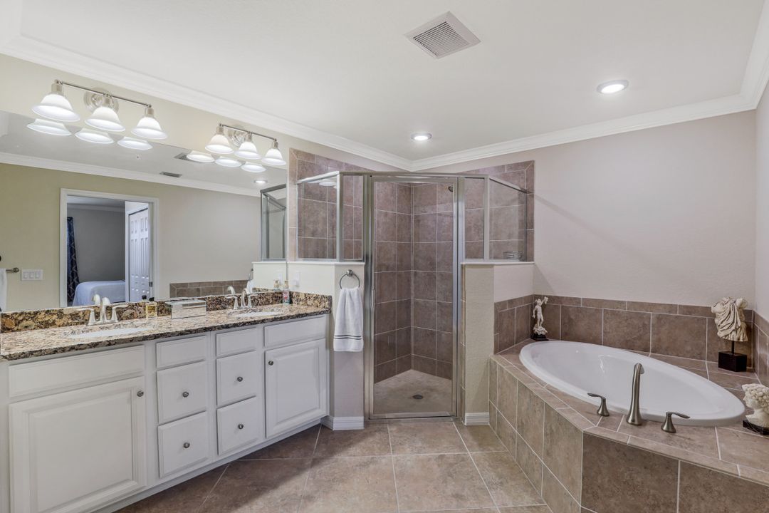 28050 Cookstown Ct #2704, Bonita Springs, FL 34135