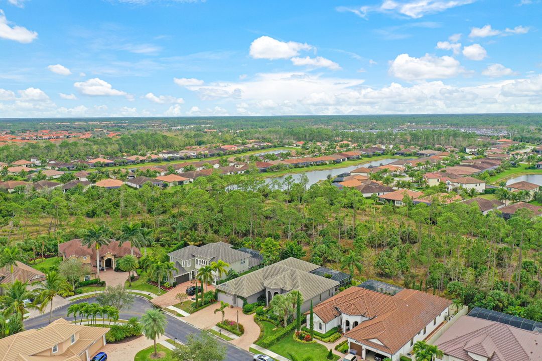 14690 Beaufort Cir, Naples, FL 34119