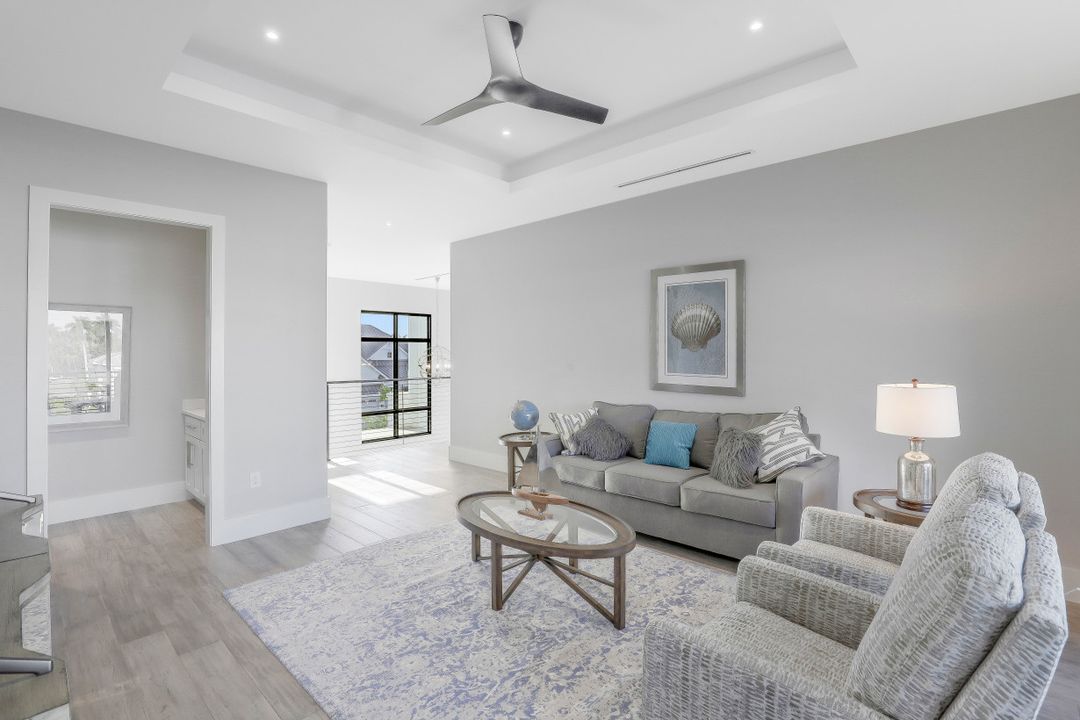 765 Pelican Ct, Marco Island, FL 34145