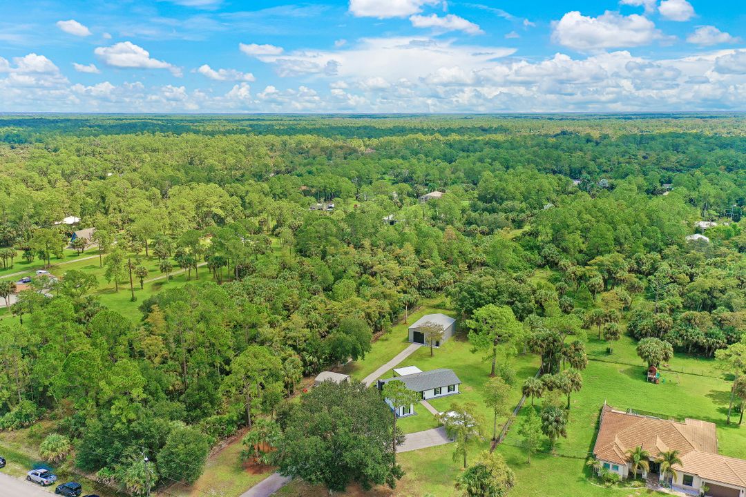 140 5th St NW, Naples, FL 34120