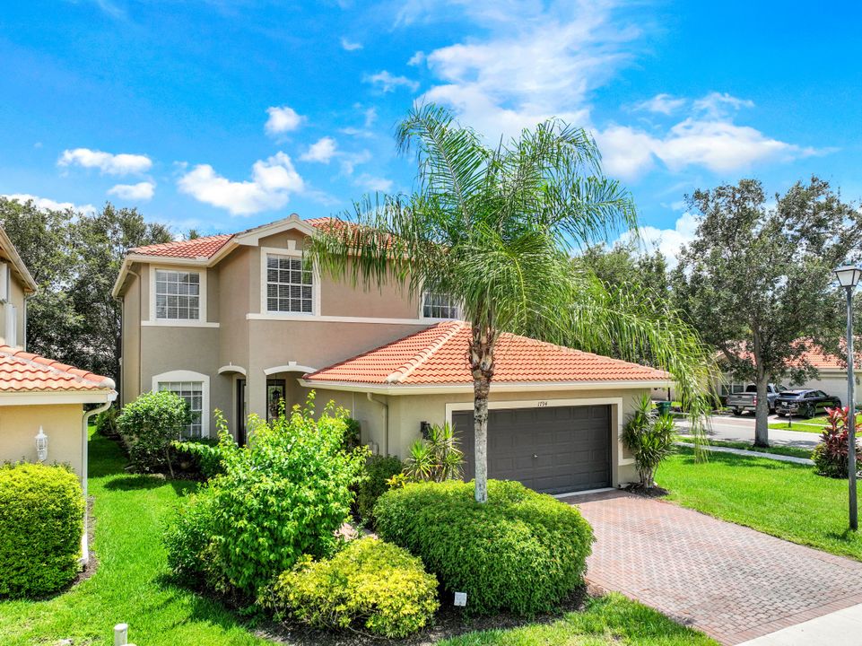 1794 Ribbon Fan Ln, Naples, FL 34119