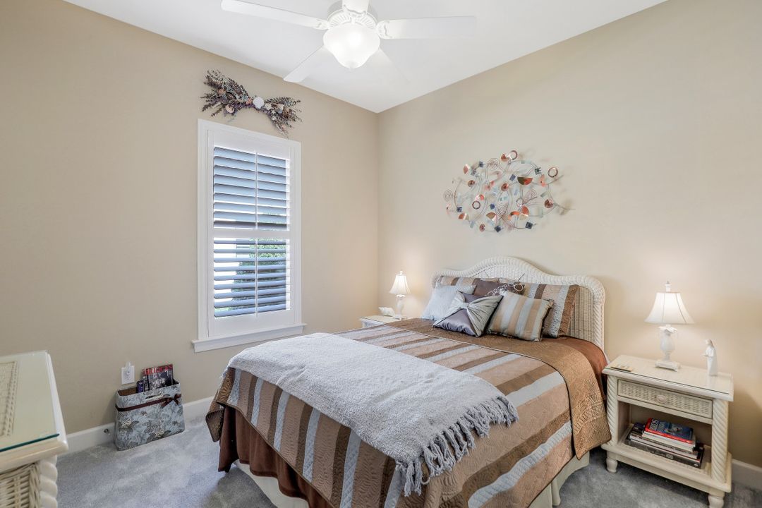 9005 Quarry Dr, Naples, FL 34120