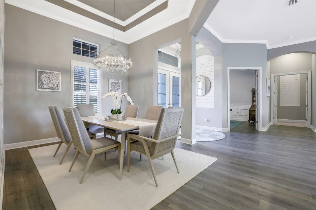 9308 Tulipano Ter, Naples, FL 34119