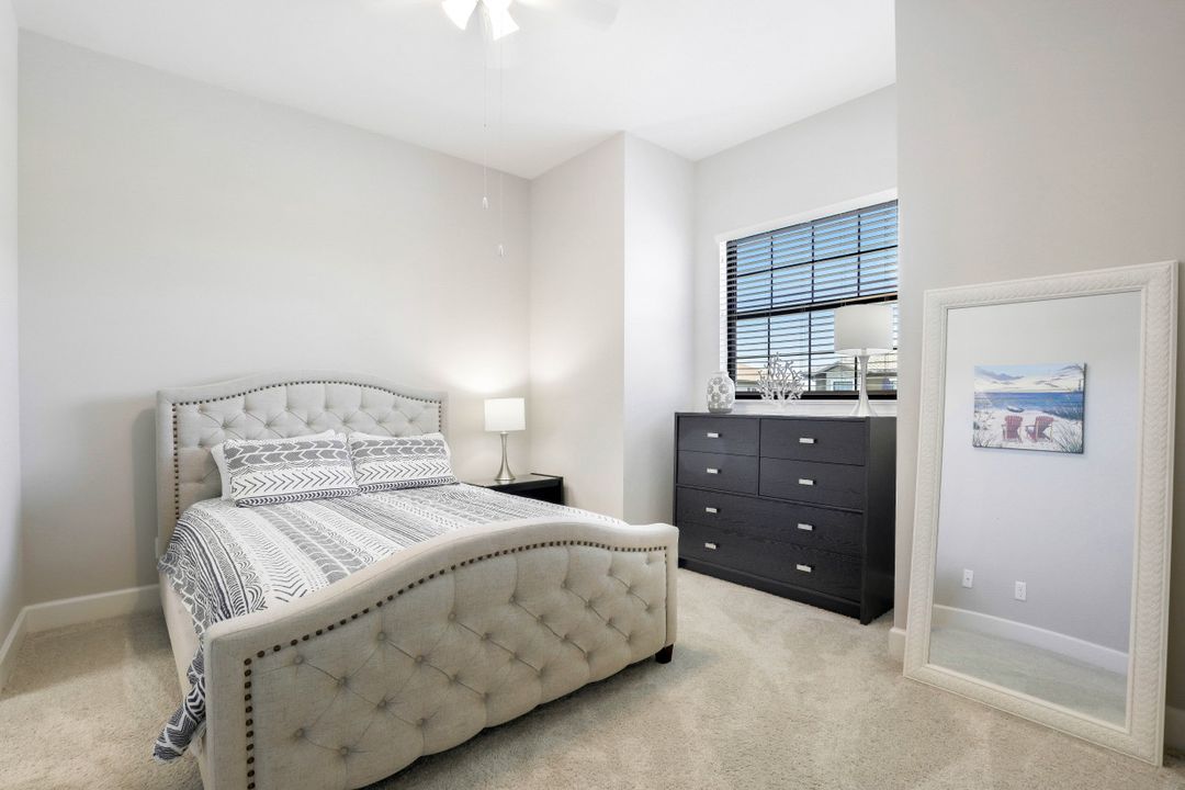 9653 Montelanico Loop, Naples, FL 34119