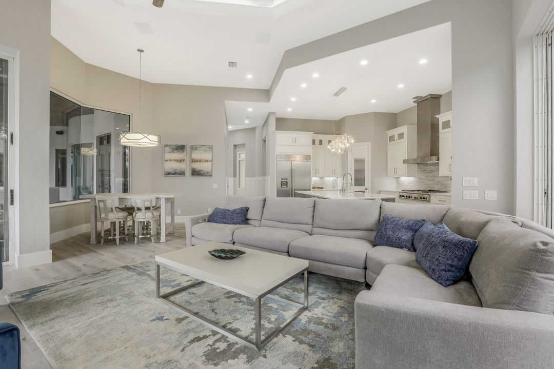 11430 Golden Eagle Ct, Naples, FL 34120