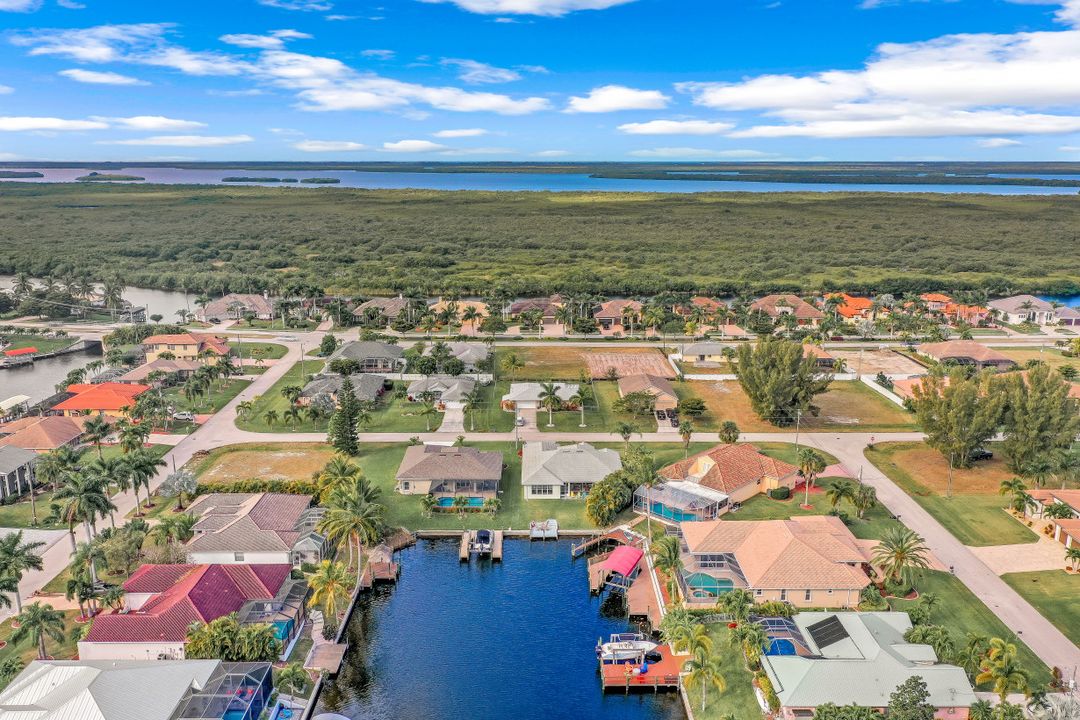 2832 SW 36th St, Cape Coral, FL 33914