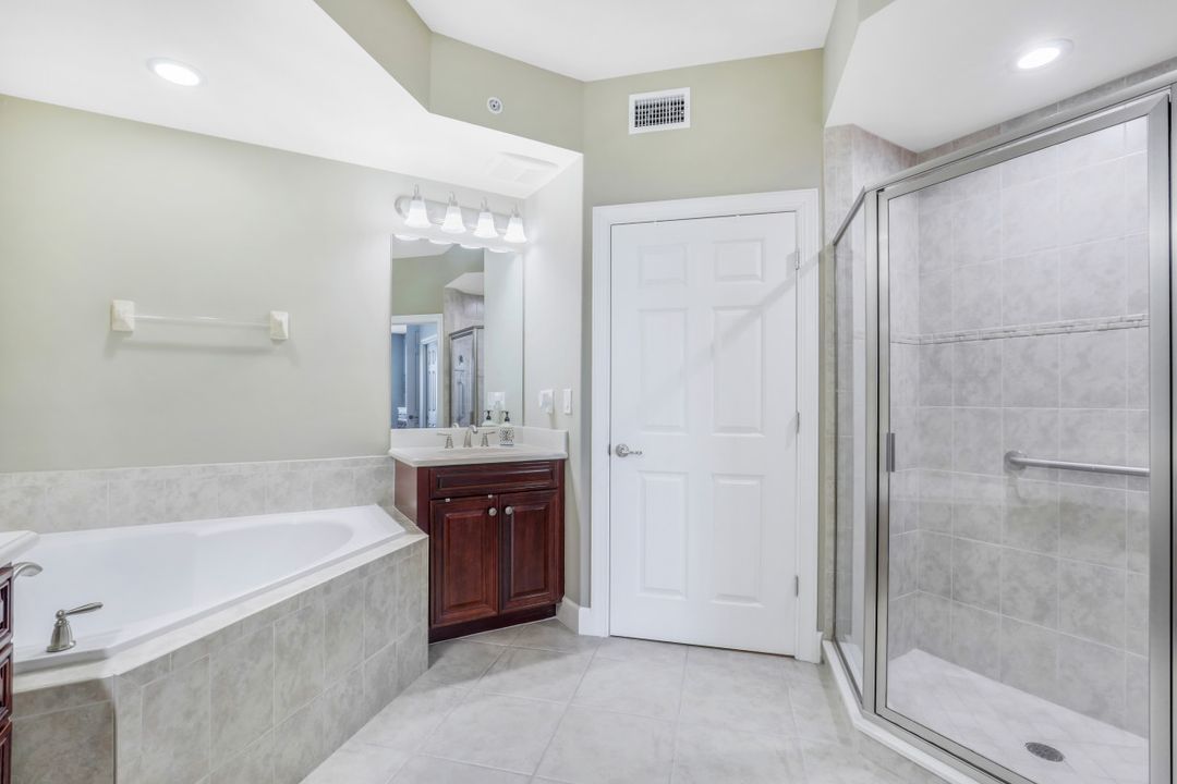 9521 Ironstone Terrace #101, Naples, FL 34120