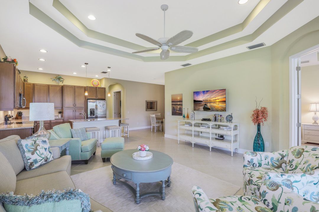 9448 Isla Bella Cir, Bonita Springs, FL 34135