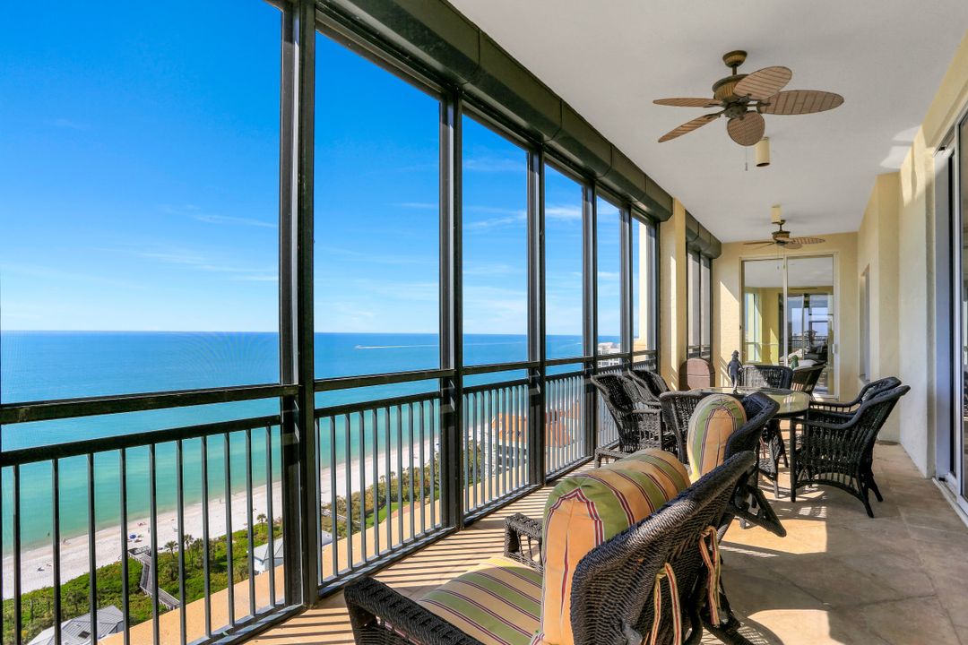 81 Seagate Dr #2001, Naples, FL 34103