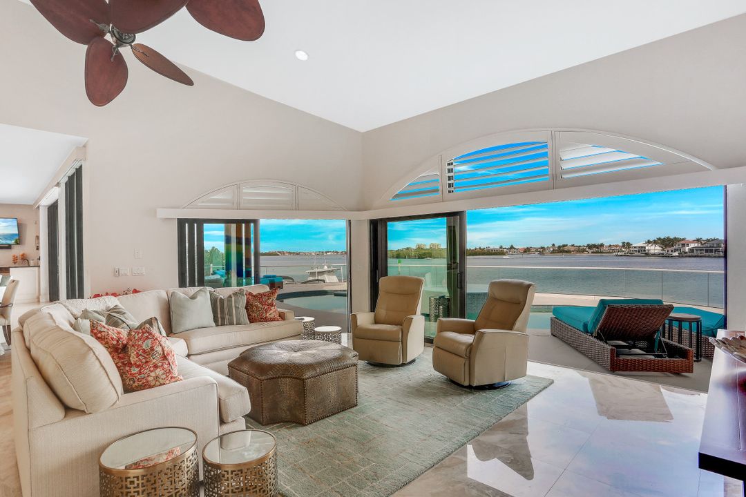 495 Thorpe Ct, Marco Island, FL 34145