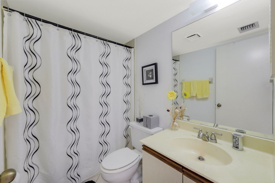 1208 Commonwealth Cir #J-202, Naples, FL 34116