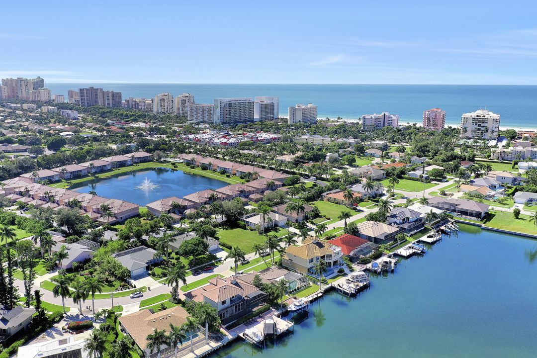 1056 Fieldstone Dr, Marco Island, FL 34145