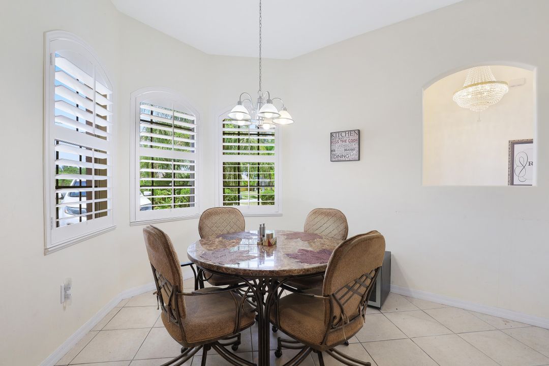 1409 SE 4th Pl, Cape Coral, FL 33990