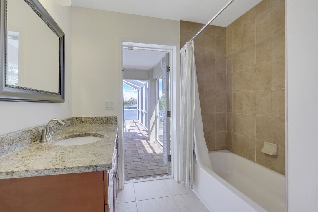 1723 SW 31st Ln, Cape Coral, FL 33914