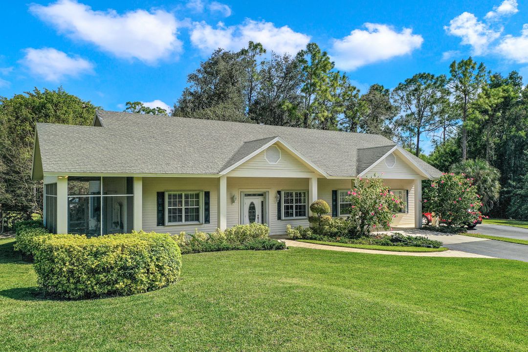 5760 Golden Oaks Ln, Naples, FL 34119