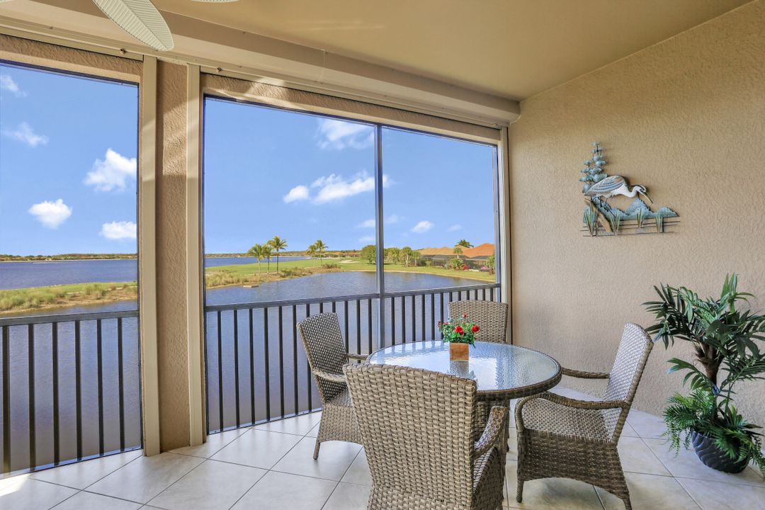 9060 Siesta Bay Dr #201, Naples, FL 34120