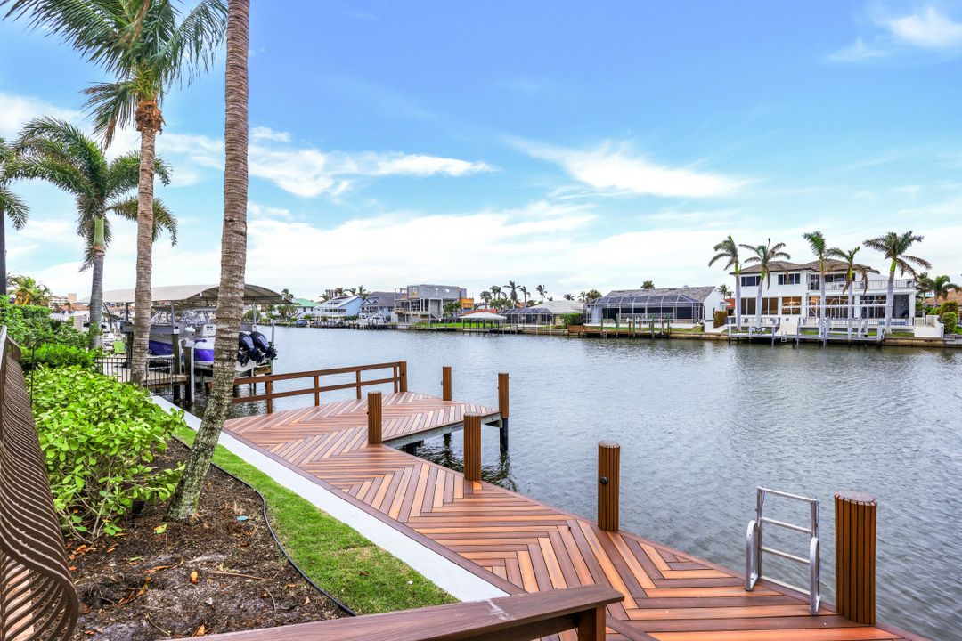 403 Seabee Ave, Naples, FL 34108