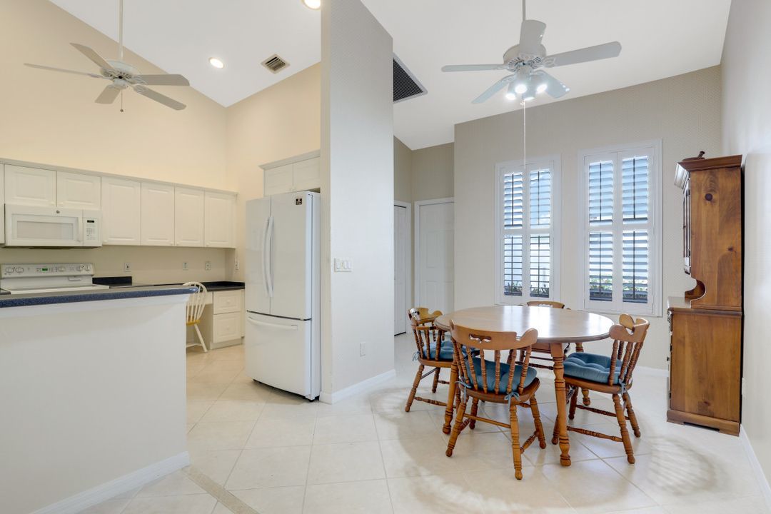 12811 Silverthorn Ct, Bonita Springs, FL 34135