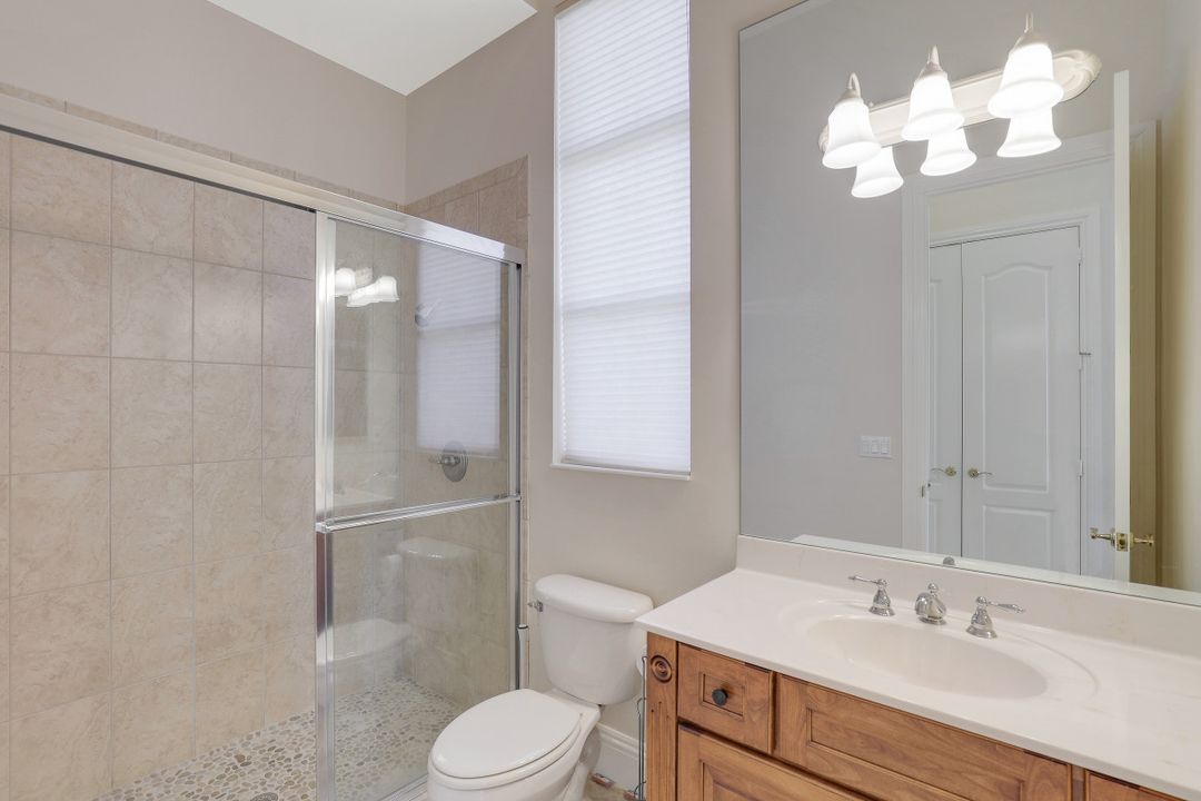 8560 Bellagio Dr, Naples, FL 34114