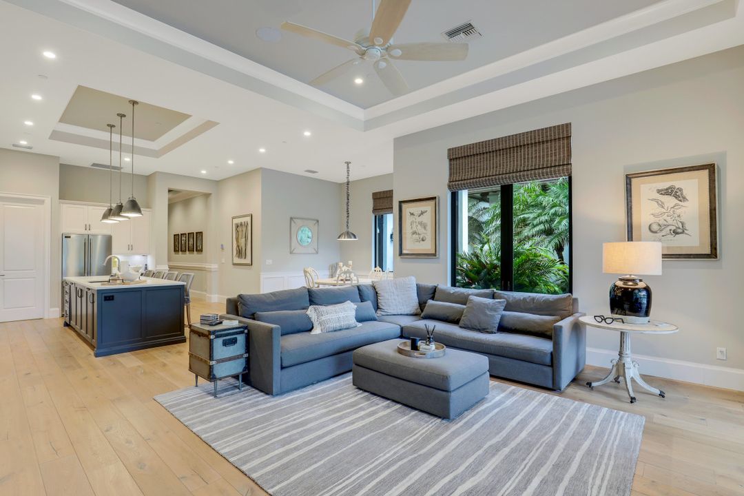 16448 Talis Park Dr, Naples, FL 34110