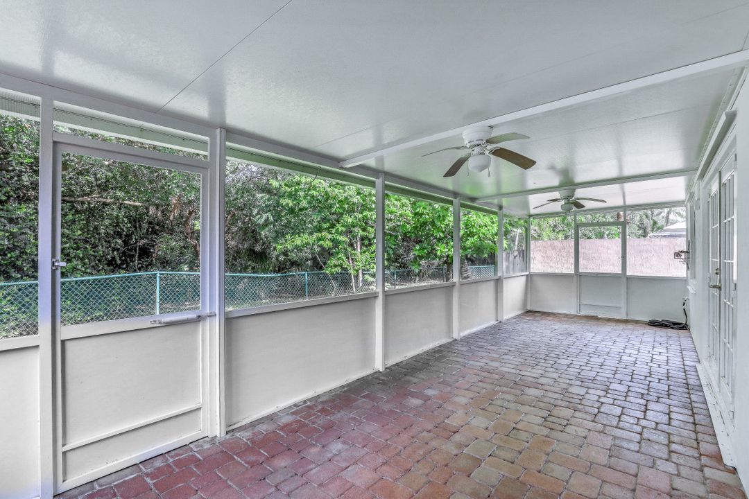 136 SW 206th Ave, Pembroke Pines, FL 33029