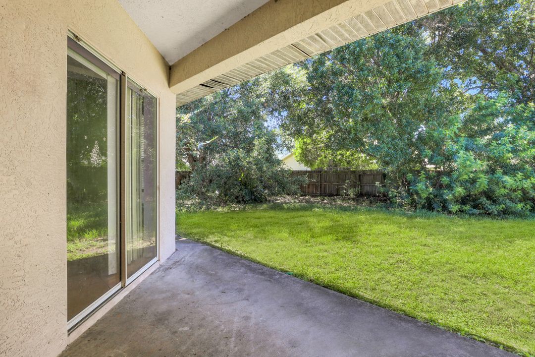 9204 Grand Palm Ct, Riverview, FL 33578