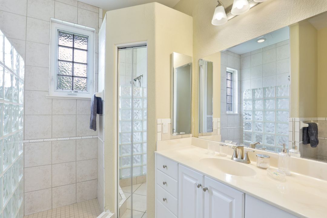 4102 SW 27th Ave, Cape Coral, FL 33914