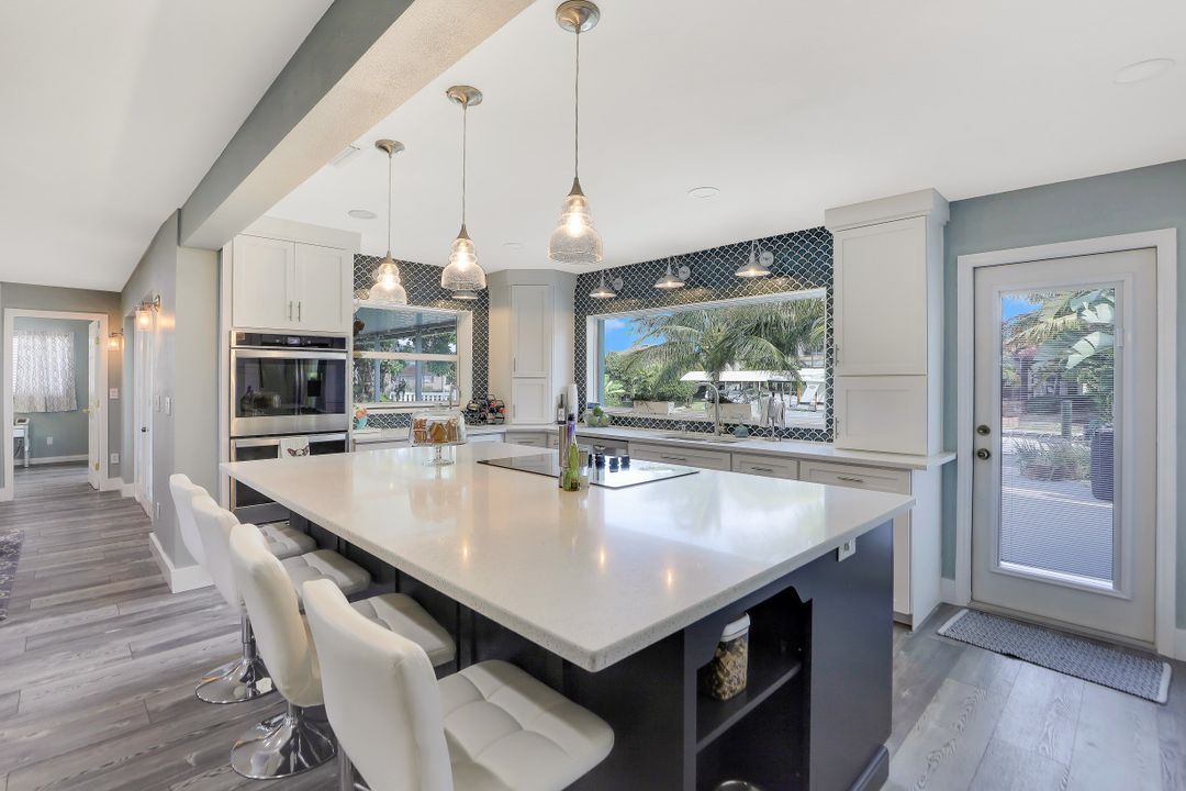 2625 SE 18th Ct, Cape Coral, FL 33904