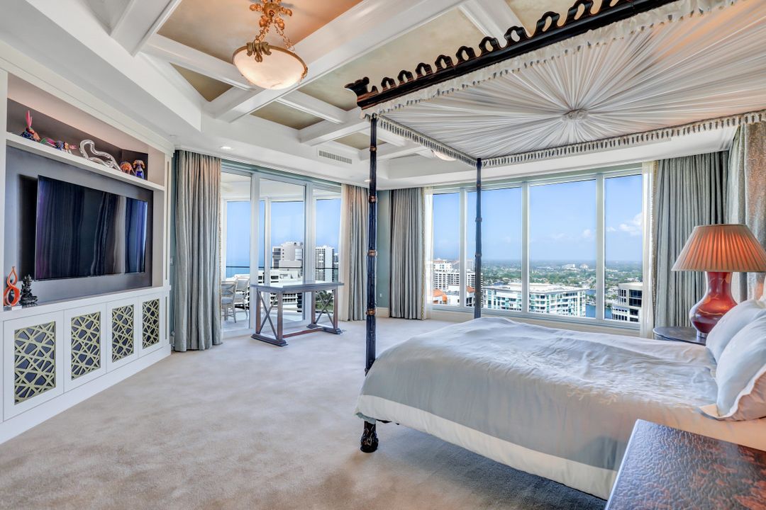 4101 Gulf Shore Blvd N #PH-3, Naples, FL 34103