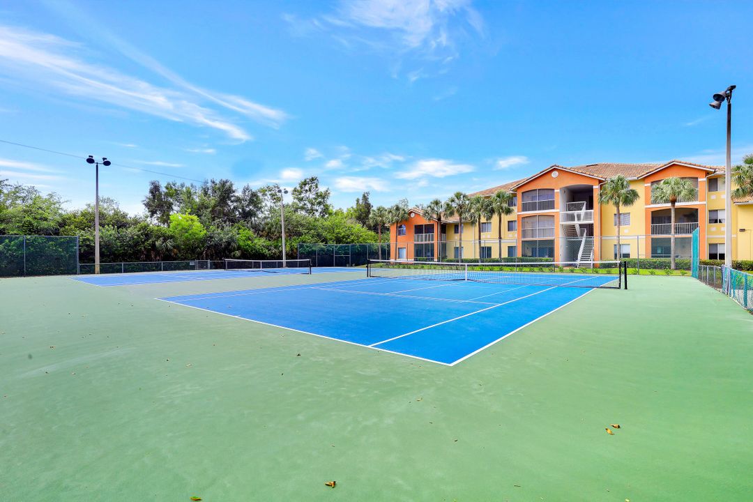 6400 Aragon Way #102, Fort Myers, FL 33966