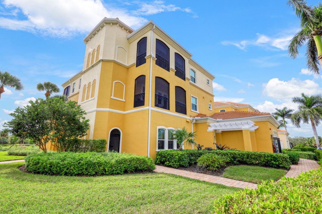 1466 Borghese Ln #201, Naples, FL 34114