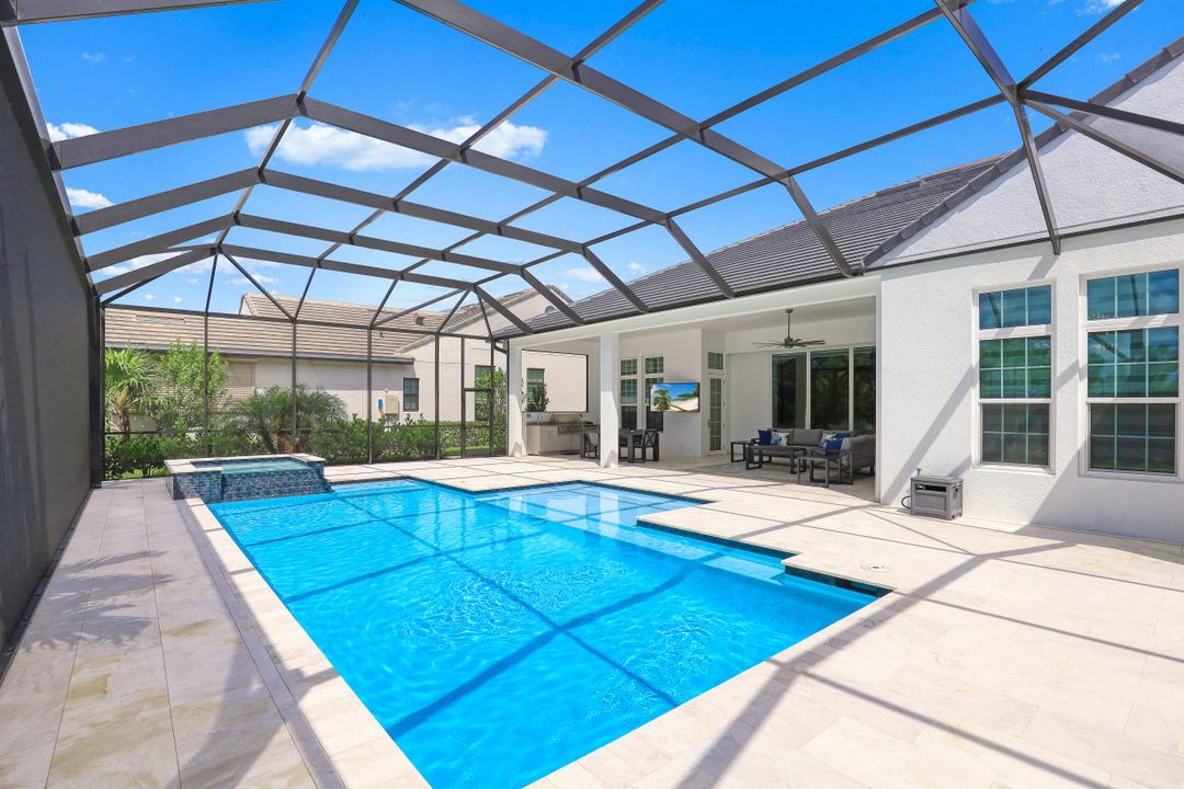 3228 Tavolara Ln, Naples, FL 34114