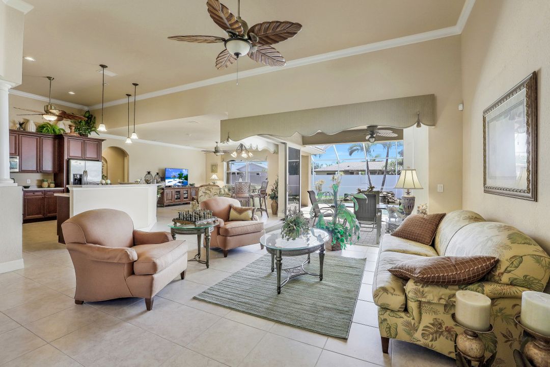 4141 SW 10th Ave, Cape Coral, FL 33914