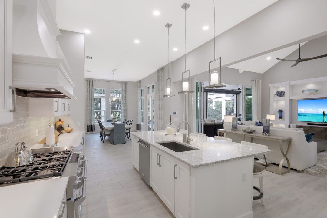 3237 Tavolara Ln, Naples, FL 34114