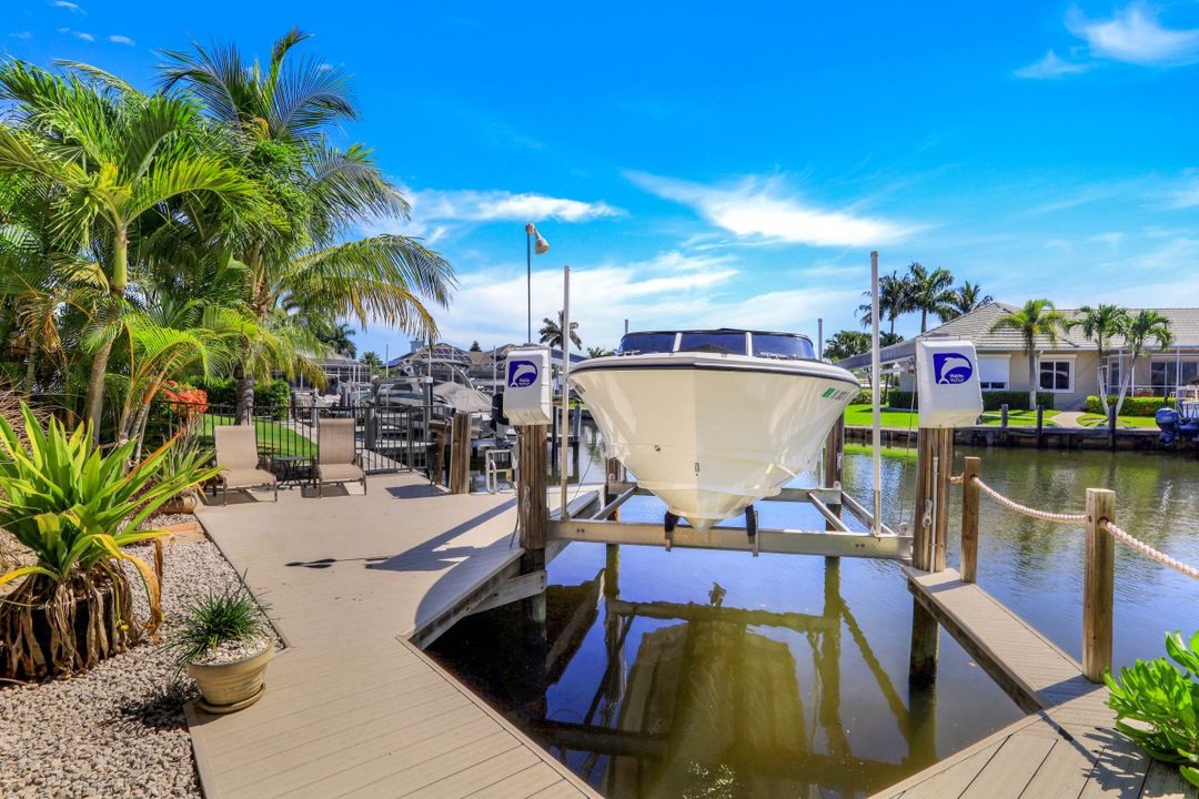 171 Geranium Ct, Marco Island, FL 34145