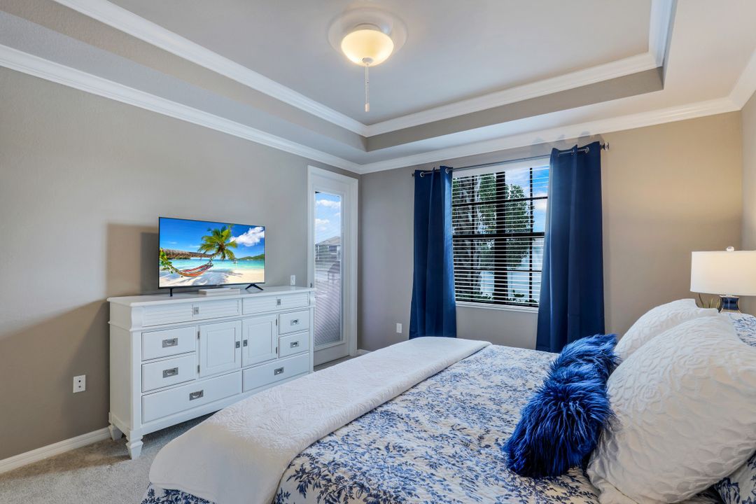 2149 Frangipani Cir #101, Naples, FL 34120