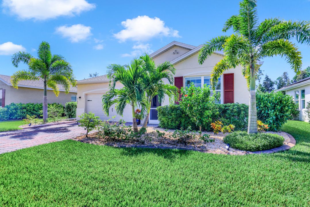 3121 Amadora Cir, Cape Coral, FL 33909