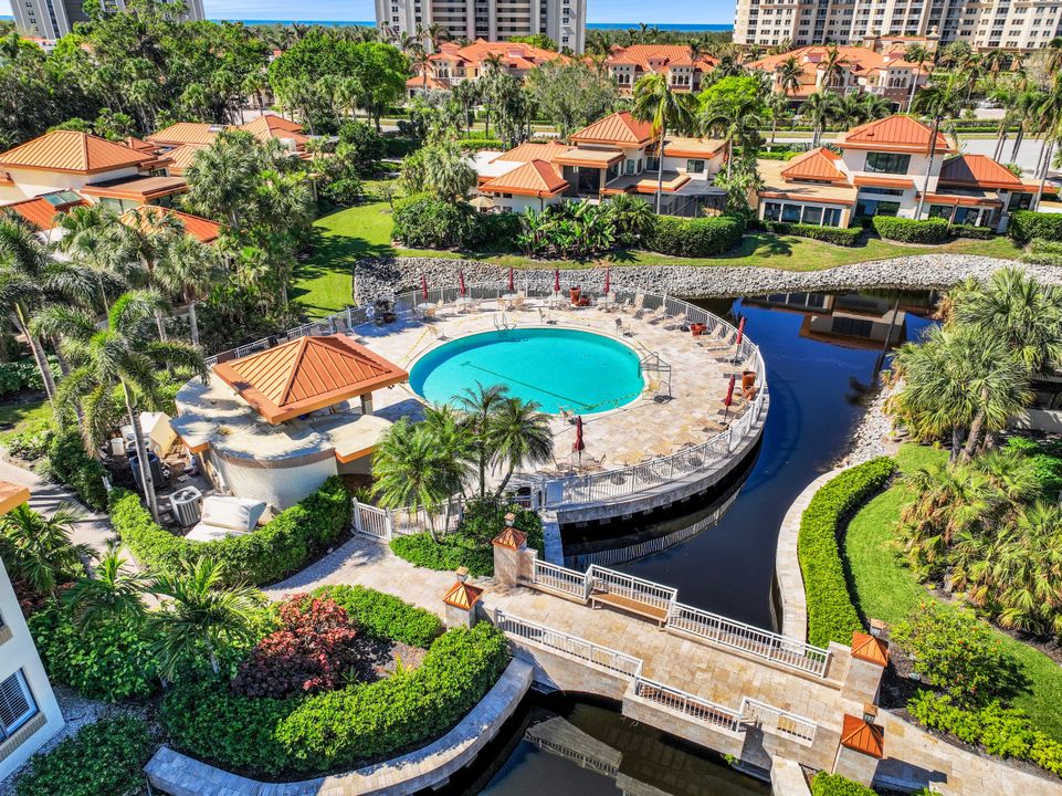 6760 Pelican Bay Blvd #312, Naples, FL 34108