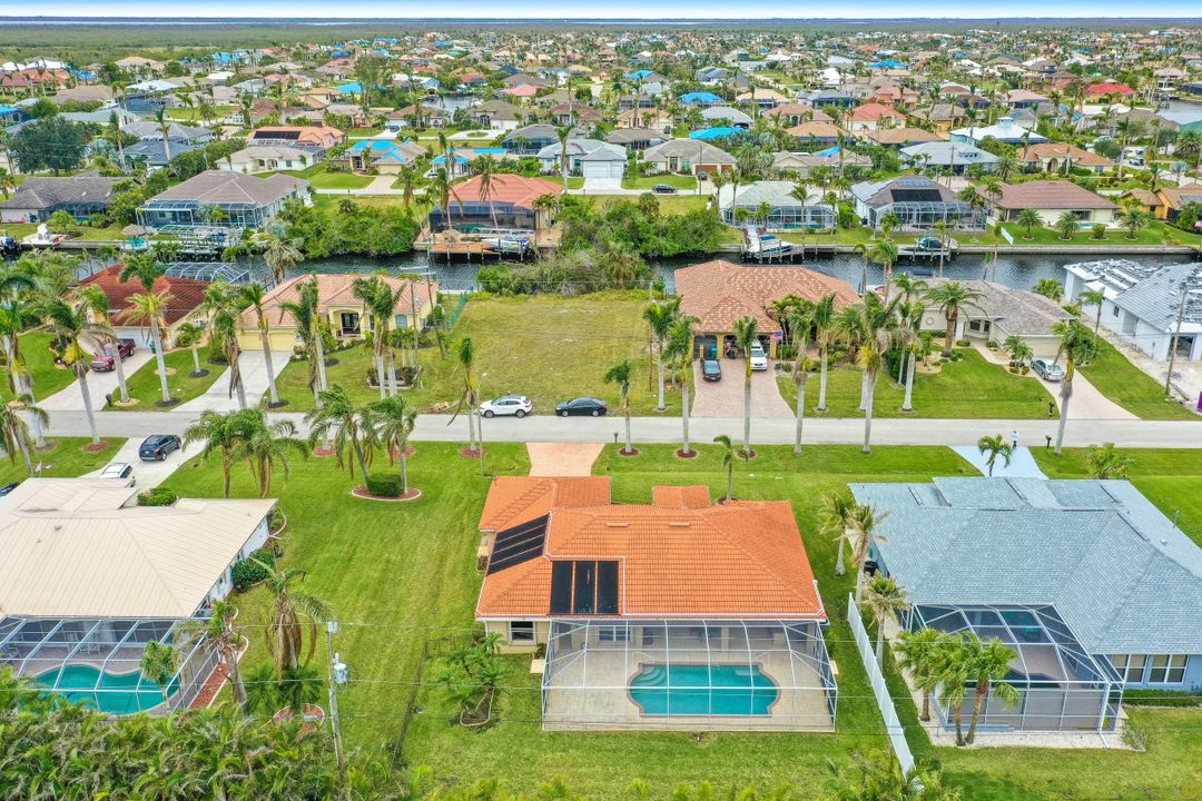 5327 SW 21st Pl, Cape Coral, FL 33914