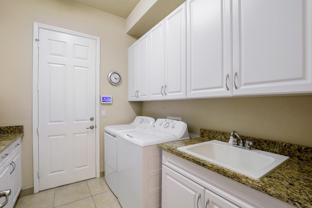 11520 Stonecreek Cir, Fort Myers, FL 33913