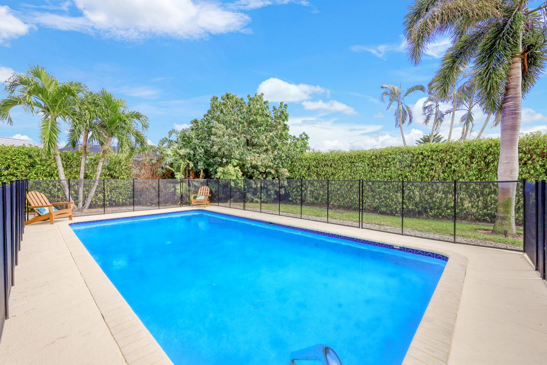 1181 Fourwinds Ave, Marco Island, FL 34145