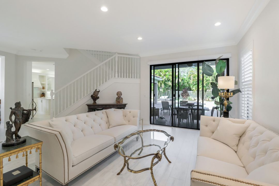 13840 Luna Dr, Naples, FL 34109