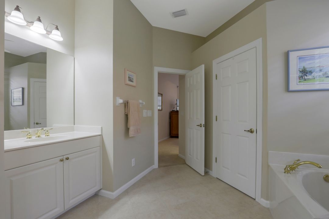 9114 Falling Leaf Dr, Bonita Springs, FL 34135