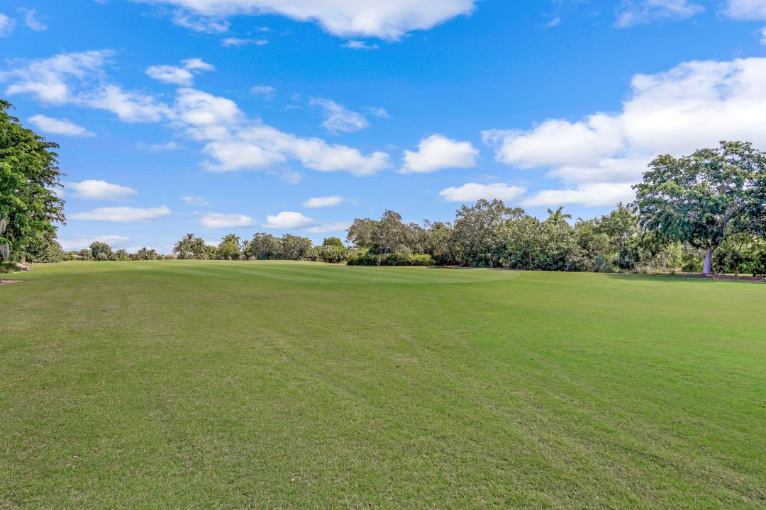 1006 Mainsail Dr #222, Naples, FL 34114