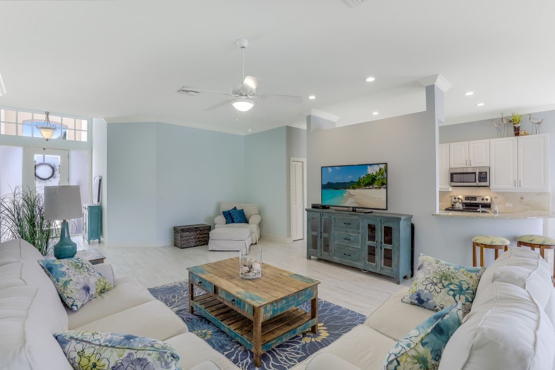 24761 Goldcrest Dr, Bonita Springs, FL 34134