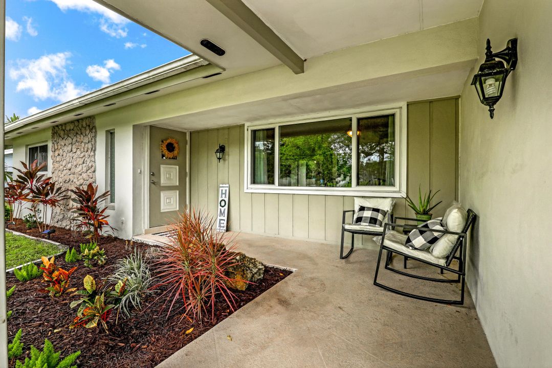 1698 S Flossmoor Rd, Fort Myers, FL 33919