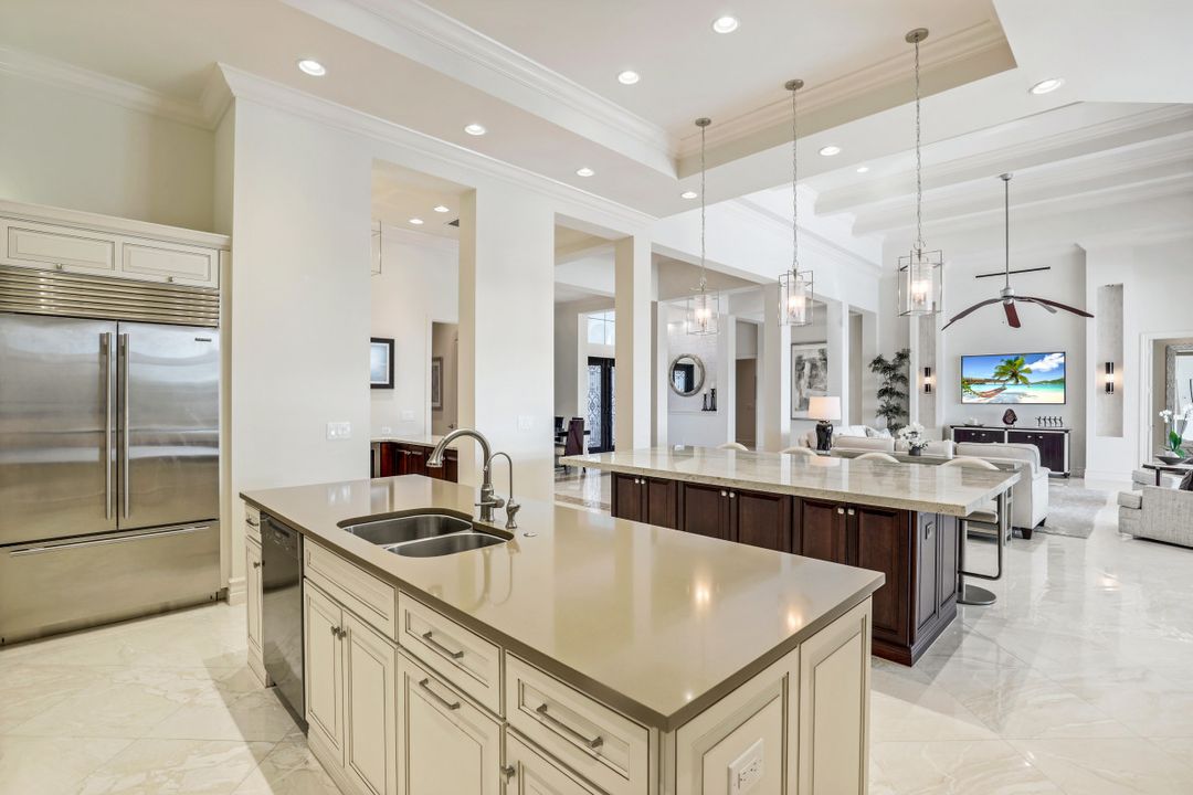 16462 Seneca Way, Naples, FL 34110