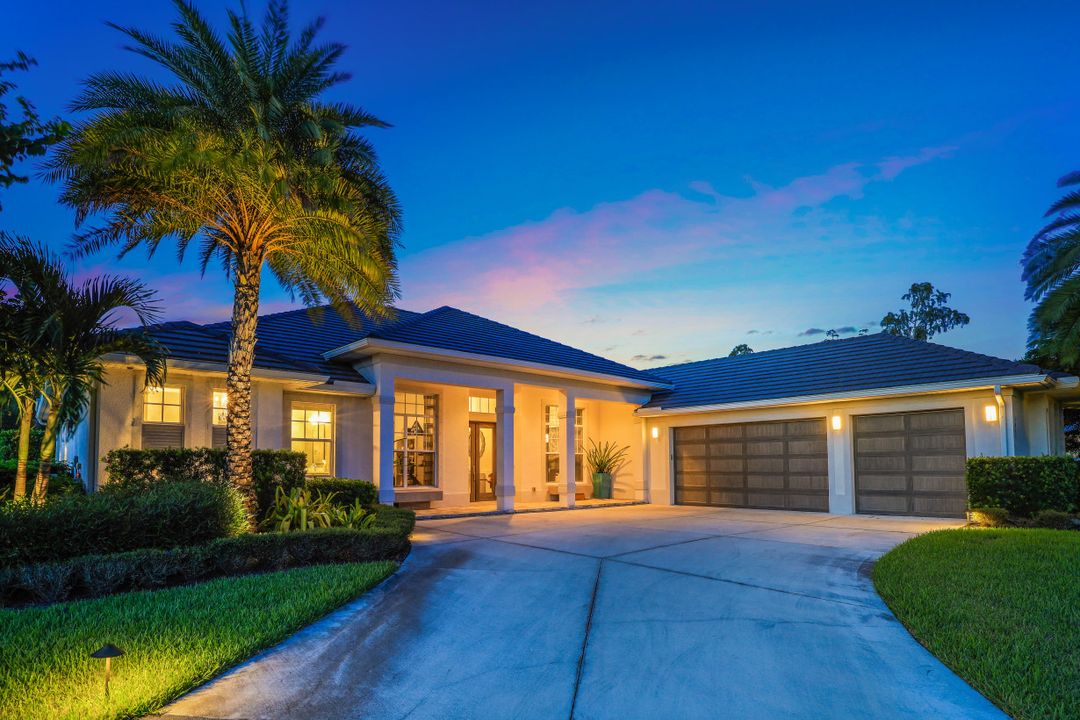 5931 Spanish Oaks Ln, Naples, FL 34119