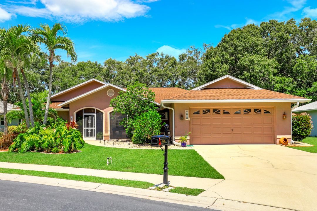 7516 Woodland Bend Cir, Fort Myers, FL 33912
